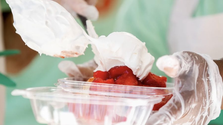 Strawberry Craze
The Crawfordsville Strawberry Festival will take place June 10-12 in Crawfordsville, IN. Locals and out-of-towners can pamper themselves with live music, crafts, and of course - strawberry delicacies.
(Ebony Cox/IndyStar)